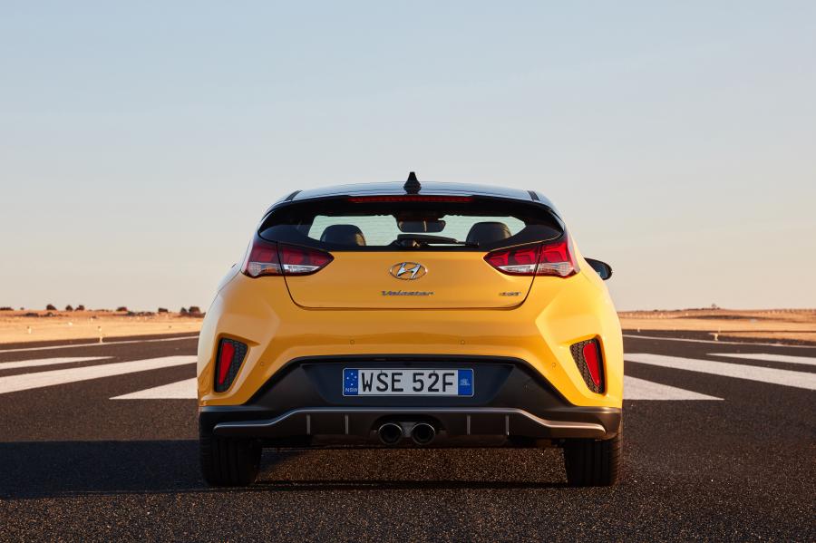  Hyundai Veloster Turbo Premium 2019 года  (AU) (фото 2 из 41)